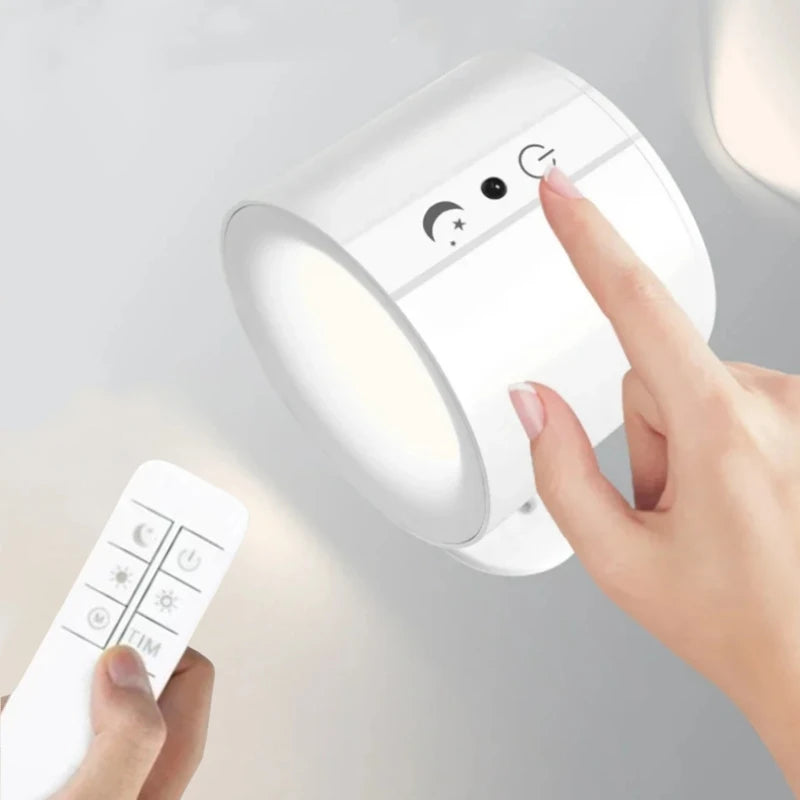 Double-head wall light with remote
